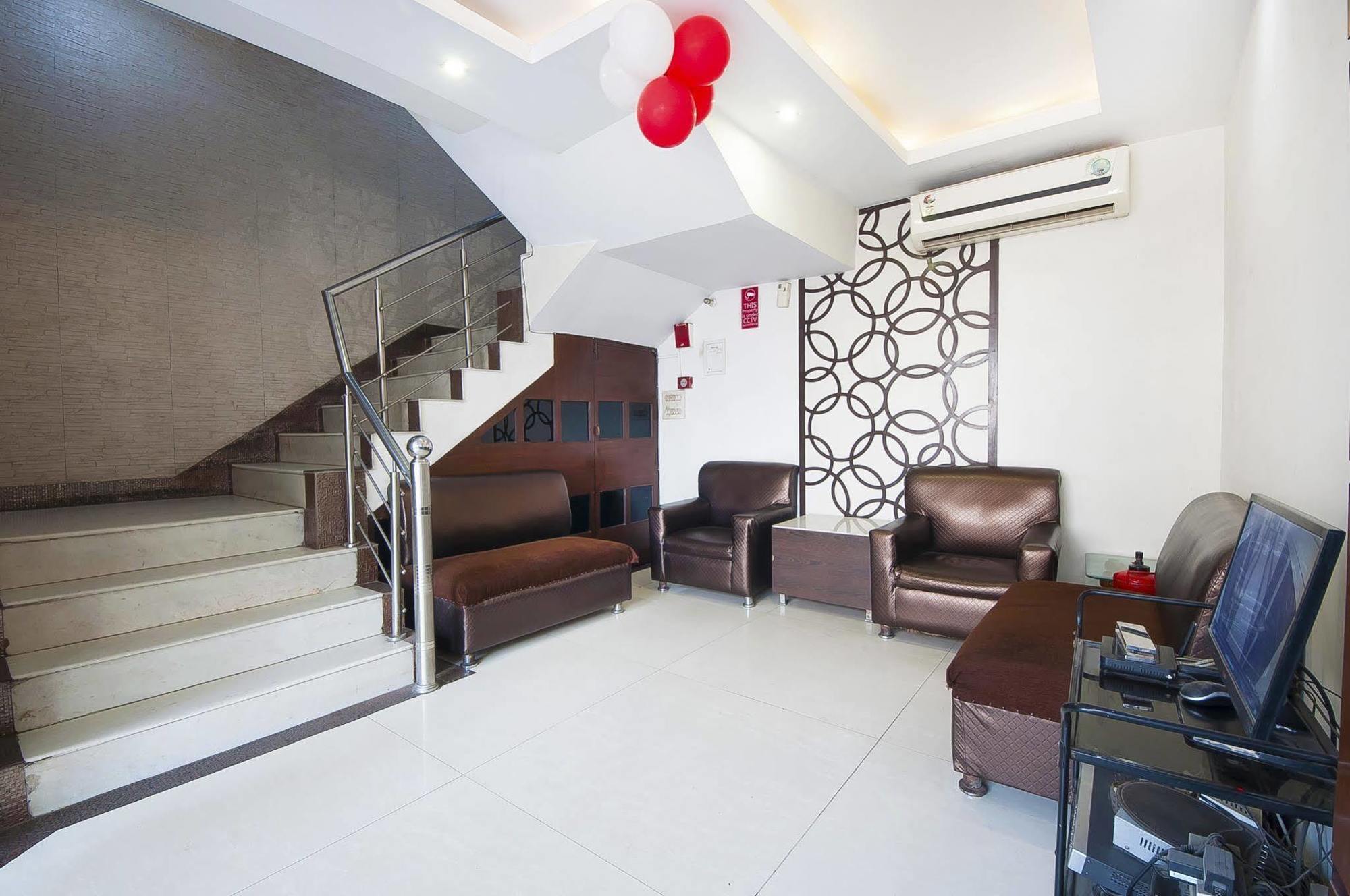 Treebo Mehar Castle Hotell Delhi  Eksteriør bilde