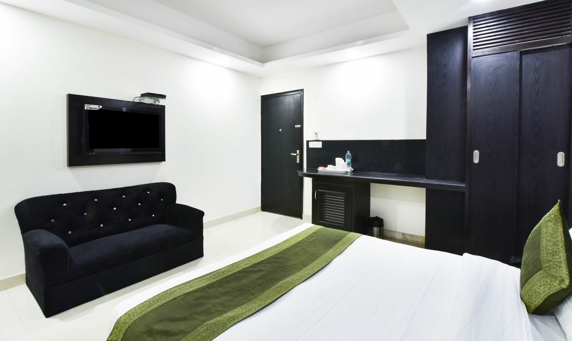 Treebo Mehar Castle Hotell Delhi  Eksteriør bilde